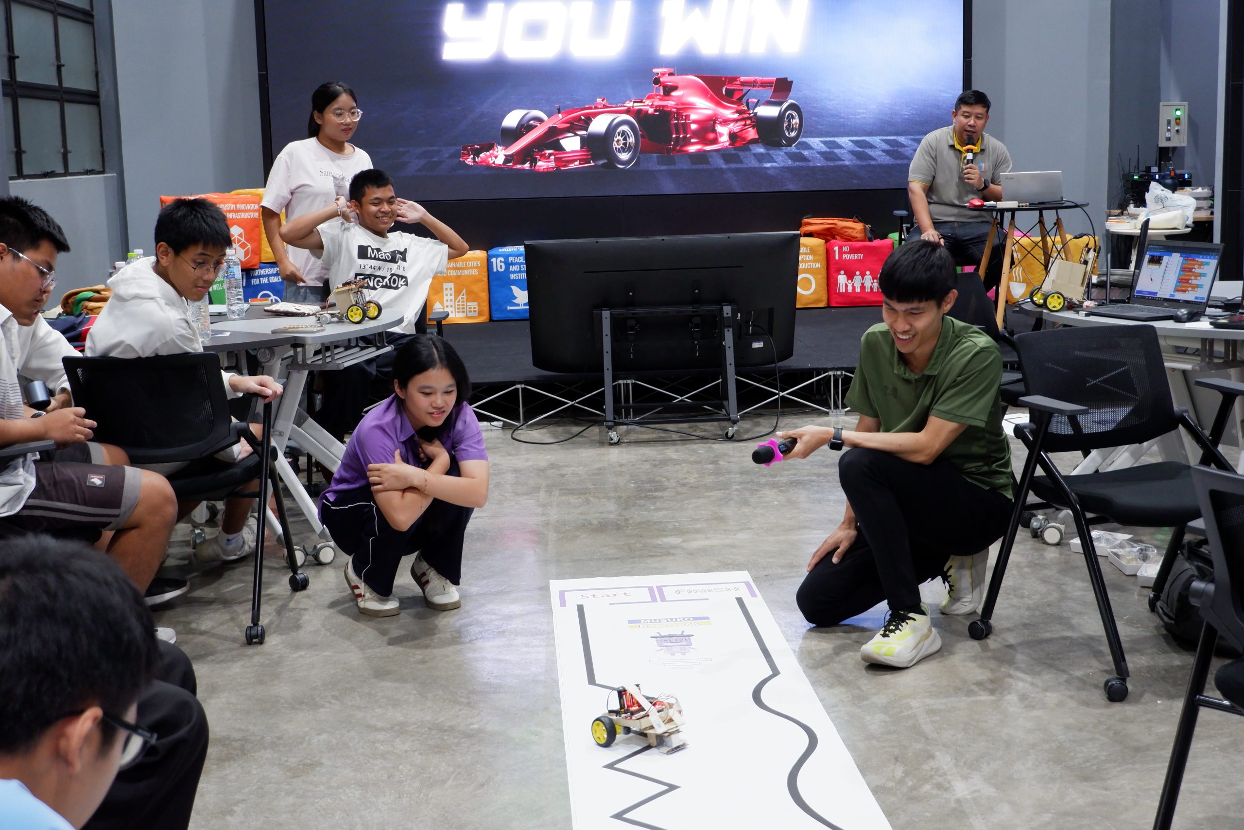กิจกรรม AI NextGen Coding Camp: Line Tracking