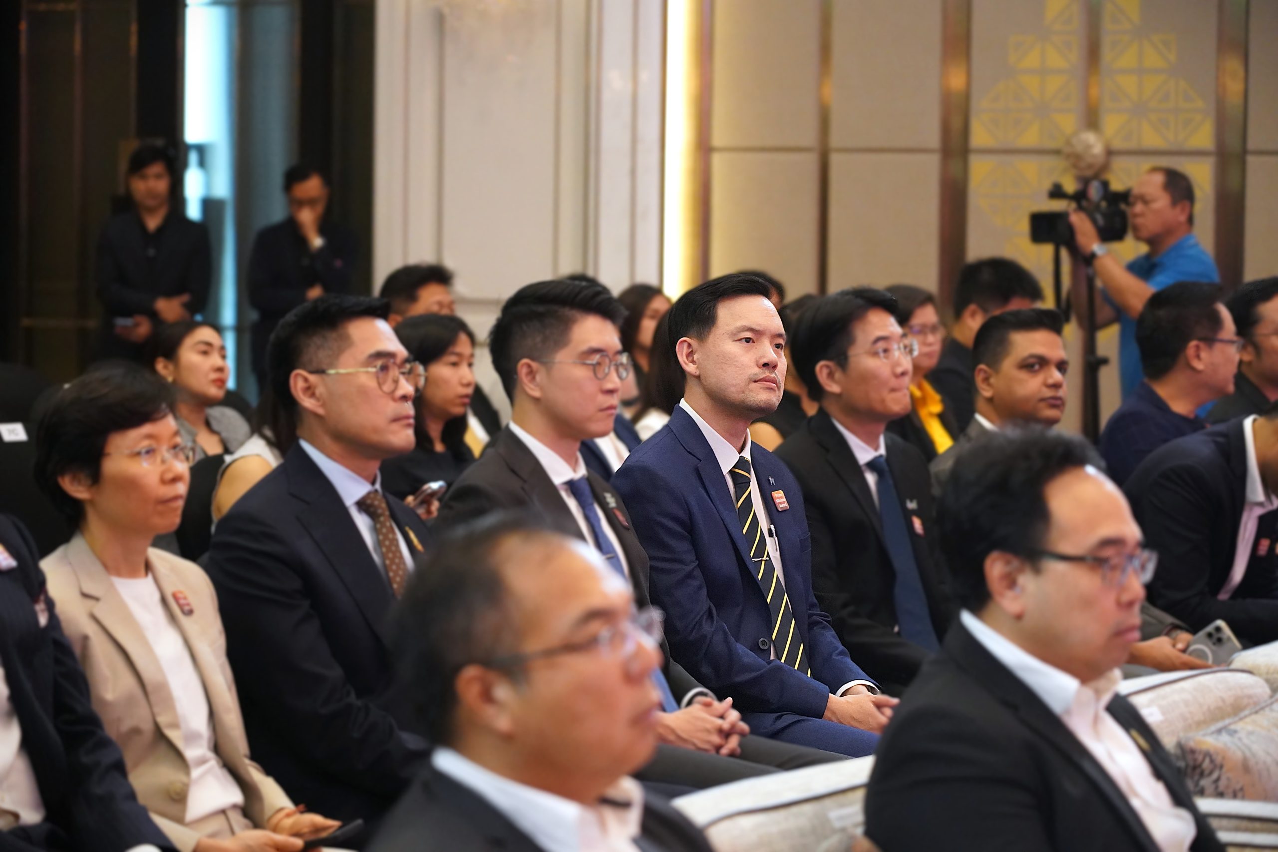 สถาบันบริหารจัดการเทคโนโลยีและนวัตกรรม (Institute for Technology and Innovation Management: INT) มหาวิทยาลัยมหิดล รู้สึกภาคภูมิใจอย่างยิ่งที่ได้รับ Prime Minister Award 2025 สาขา Best of Contributor in Human Capital Development จากสำนักงานนวัตกรรมแห่งชาติ (National Innovation Agency: NIA) รางวัลนี้สะท้อนให้เห็นถึงความตั้งใจจริงในการพัฒนาคน ระบบ และกลไกของนวัตกรรมทั้งในระดับมหาวิทยาลัยและระดับประเทศ