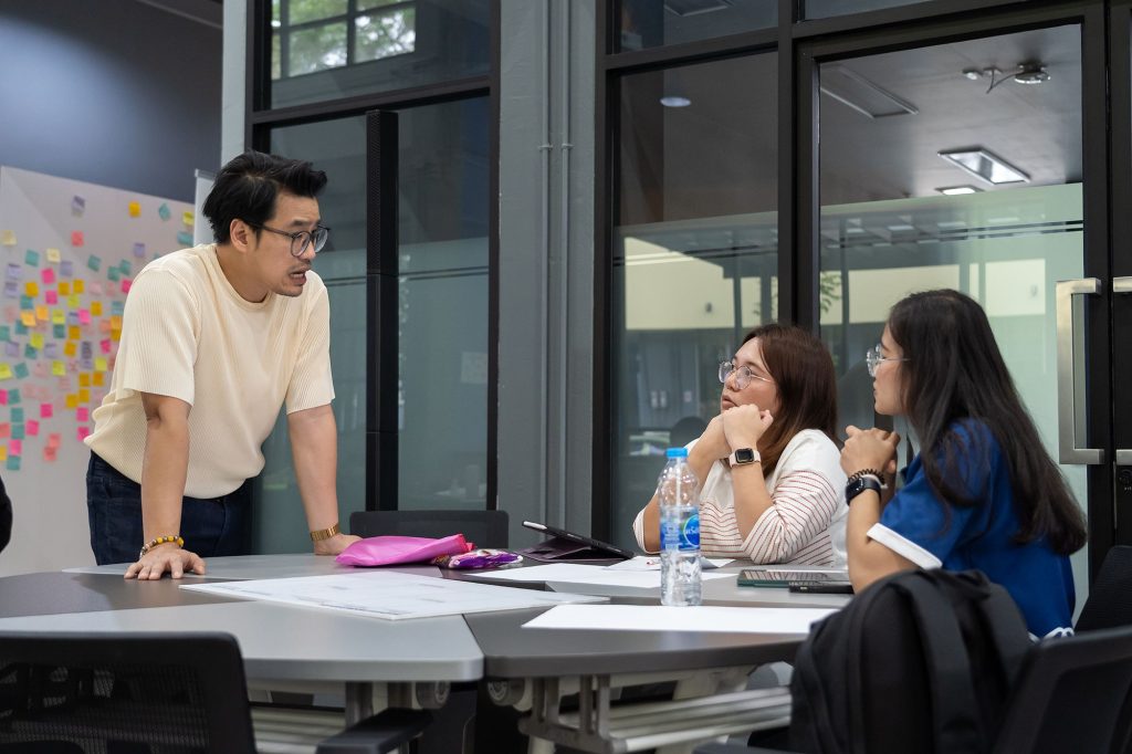 the Institute for Technology and Innovation Management (INT), Mahidol University, organized a Workshop on “Business Model” under the Mahidol Incubation Program 2025 at MaSHARES Co-Working & Maker Space, Mahidol University, Salaya.