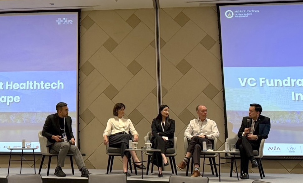 สถาบันบริหารจัดการเทคโนโลยีและนวัตกรรม (INT) มหาวิทยาลัยมหิดล ร่วมแลกเปลี่ยนมุมมองในงาน Siriraj x MIT Hacking Medicine 2025 โดย รศ.ดร.วิริยะ เตชะรุ่งโรจน์ ผู้อำนวยการสถาบันฯ ร่วมเวทีเสวนาในหัวข้อ VC Fundraising & Current Healthtech Investment Landscape ภายใต้ช่วง Beyond Hack Master Classes ณ ศูนย์การประชุมแห่งชาติสิริกิติ์ (QSNCC)