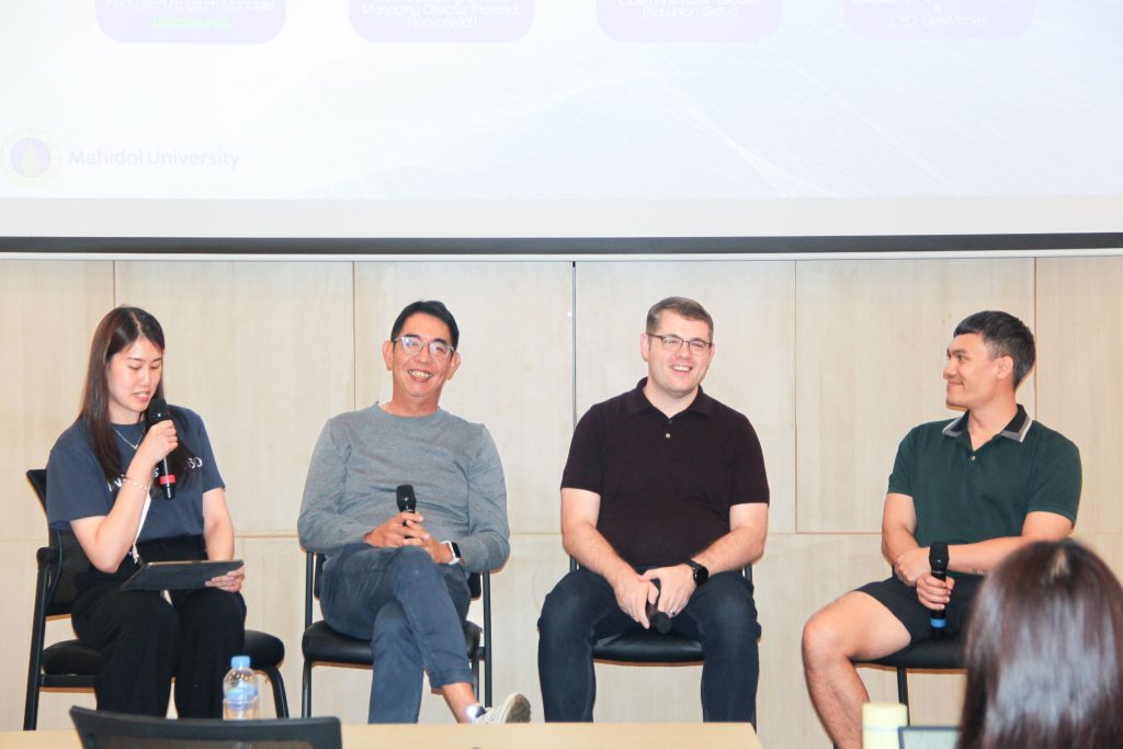 The Exclusive Bootcamp was designed to enhance the business capabilities of startup teams through a hands-on learning approach that integrates strategic lectures, interactive workshops, and experience sharing with mentors and industry experts. The program enables participants to develop and refine their business models, formulate go-to-market strategies, and prepare for pitching to investors. This process helps each team clearly identify their strengths, areas for improvement, and pathways for further business development, while preparing them for the Demo Day. The Bootcamp also strengthens participants’ confidence, skills, and professionalism in presenting their business potential, and supports the translation of innovations into real-world applications with positive impact on society and the economy.