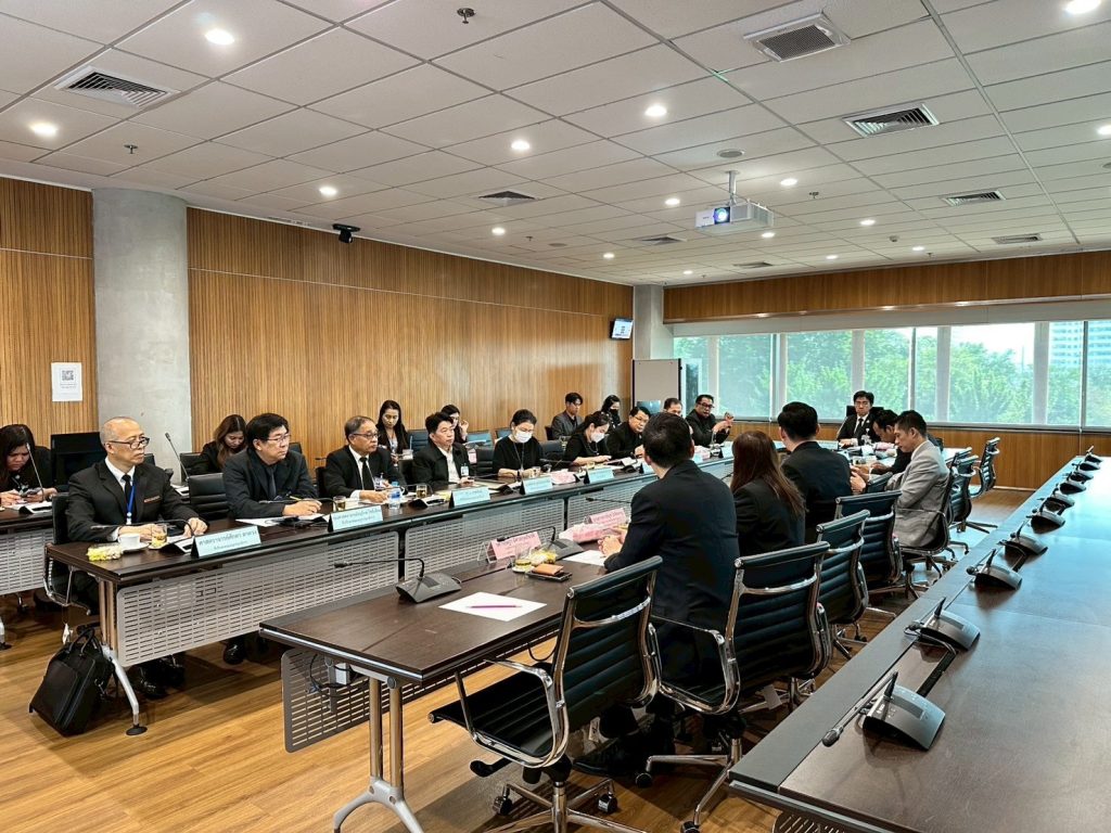 On Tuesday, 9 December 2025, Assoc. Prof. Dr.Viriya Taecharungroj, Director of the Institute for Technology and Innovation Management (INT), Mahidol University, together with Ms. Onwalun Lohitharn, Deputy Director, and Assoc. Prof. Dr.Krissada Asavaskulkiet, Deputy Director for Academic Service and Industry Partnership, attended a meeting of the Senate Subcommittee on Higher Education, Science, Research, and Innovation.